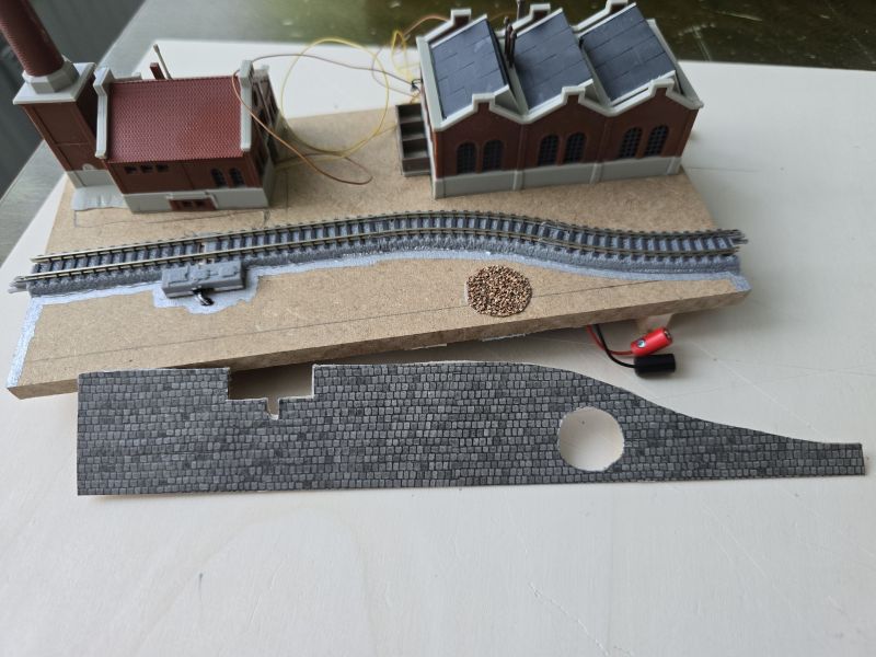 FABRIKANLAGE - Anschlussbrett für die 'Brettchenbahn'